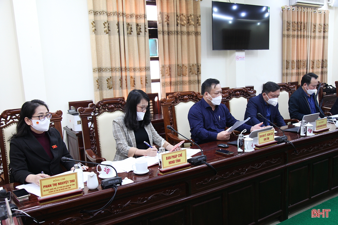 Đoàn đại biểu Quốc hội Hà Tĩnh góp ý sửa đổi 8 dự án luật quan trọng