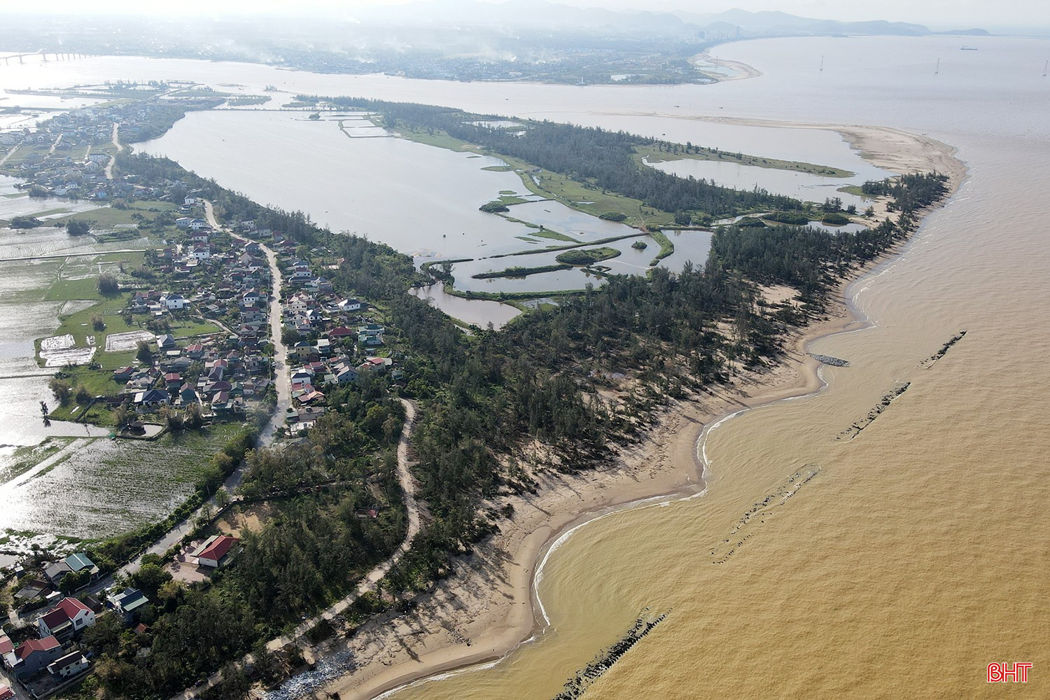 bqbht_br_de-hoi-thong-02.jpg
