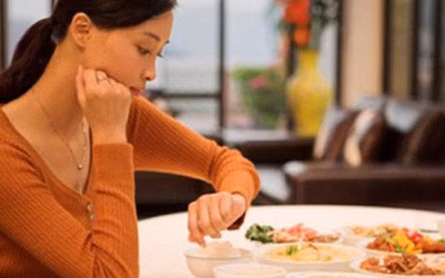 Kiên trì thực hiện 3 thói quen này vào buổi tối giúp bạn sống thọ, giảm cân nhanh
