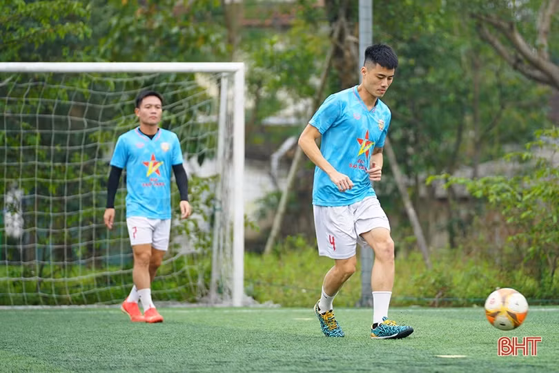Hồng Lĩnh Hà Tĩnh cần làm gì trước khi V.League trở lại?