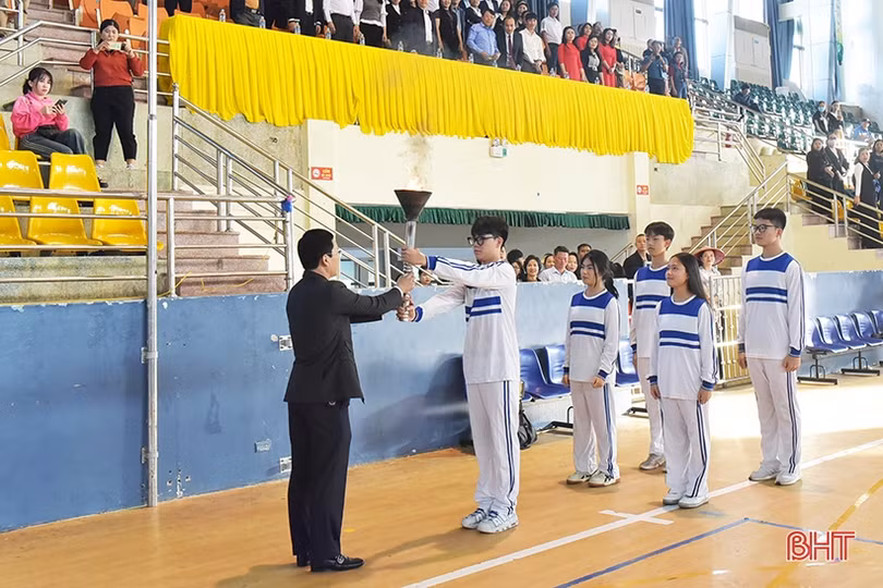 Hàng nghìn học sinh tham gia Hội khỏe Phù Đổng tại các địa phương