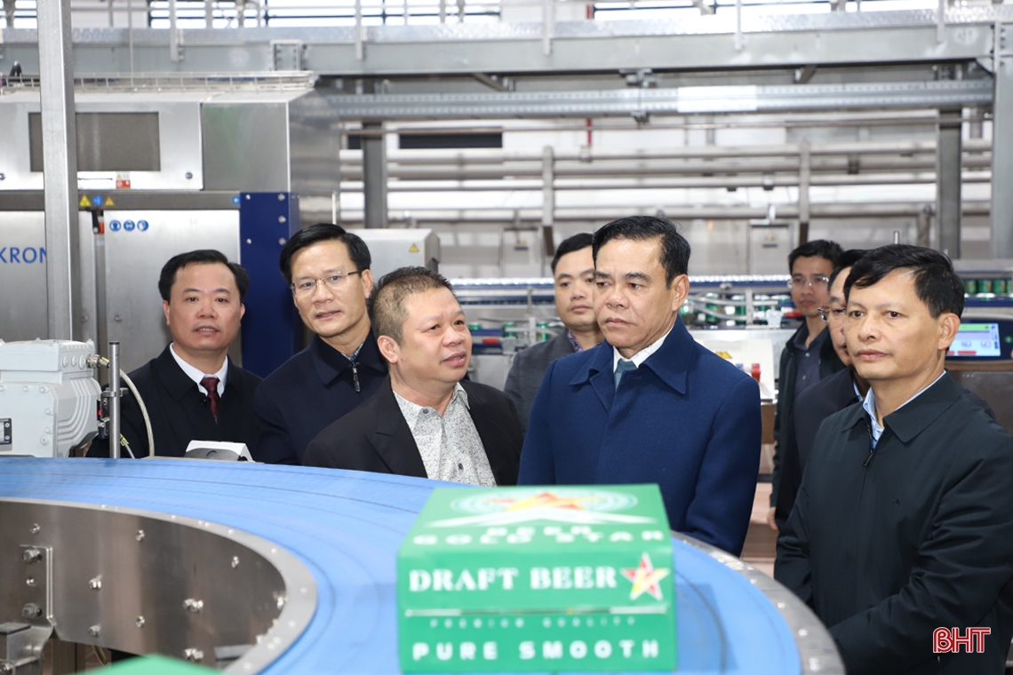 Lãnh đạo UBND tỉnh động viên sản xuất đầu năm tại các địa phương