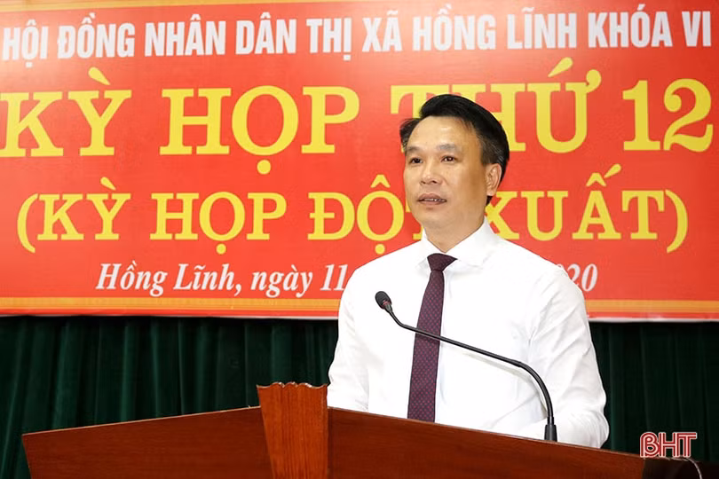 Hồng Lĩnh bầu bổ sung Chủ tịch HĐND và Chủ tịch UBND thị xã