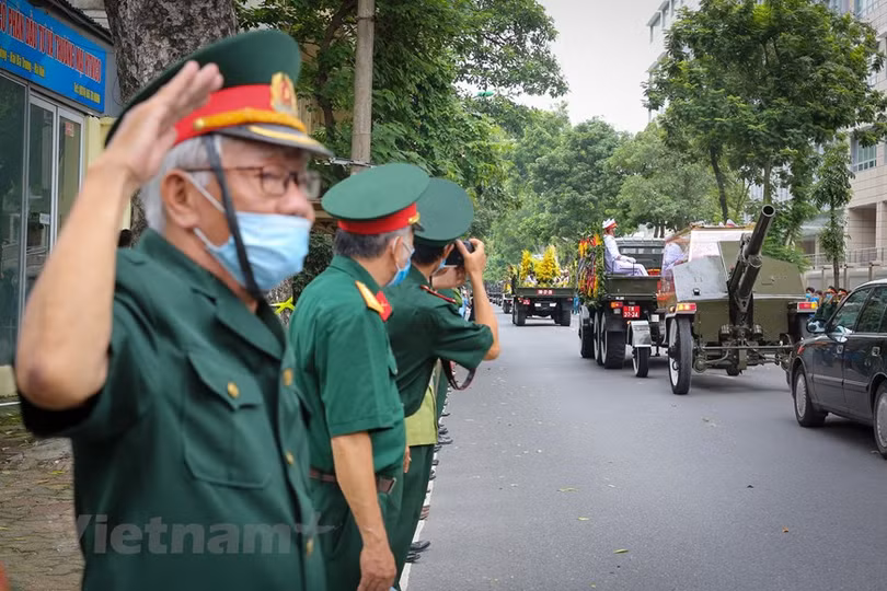 Giây phút tiễn đưa nguyên Tổng Bí thư Lê Khả Phiêu về cõi vĩnh hằng