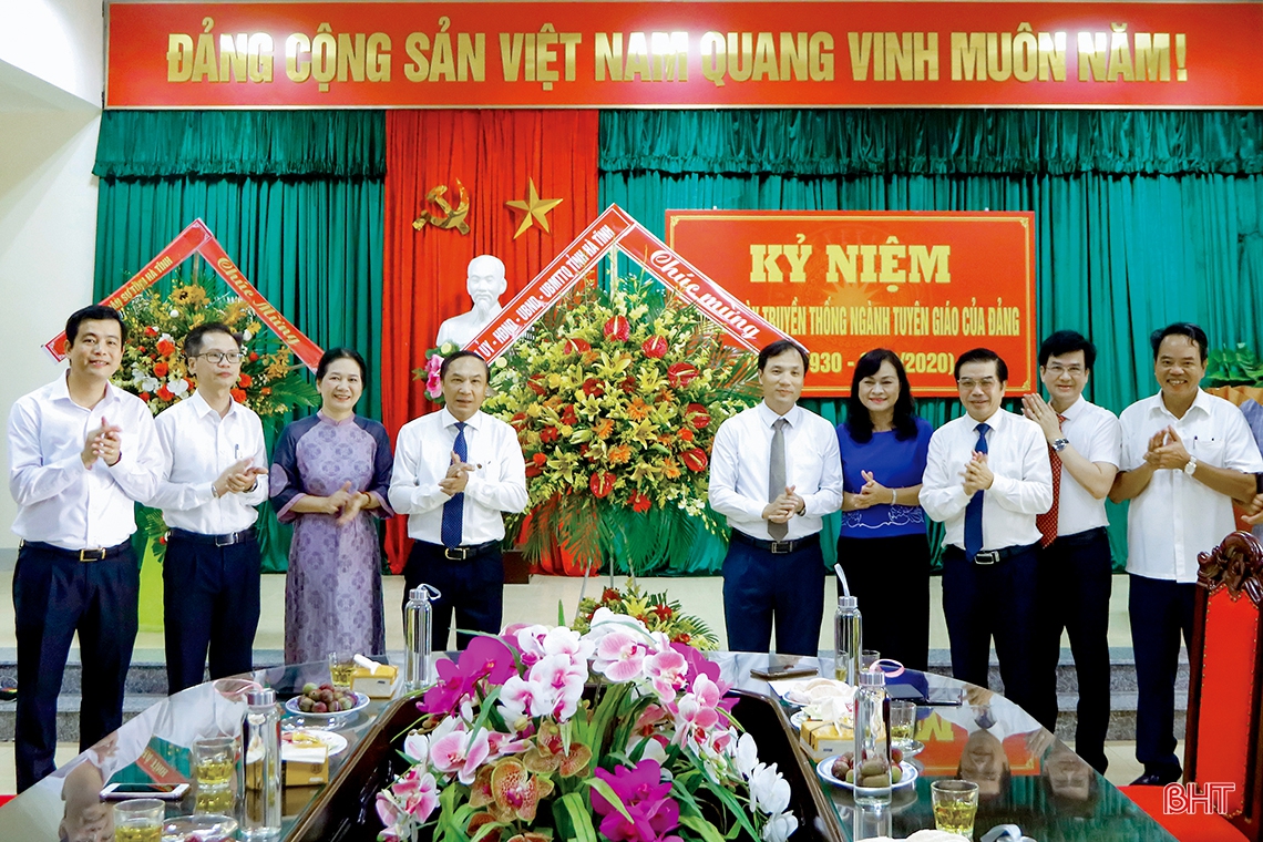 Bài học kinh nghiệm về công tác tư tưởng của Đảng bộ Hà Tĩnh qua hành trình lịch sử 90 năm