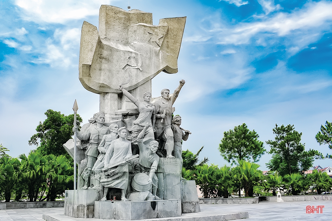 Bài học kinh nghiệm về công tác tư tưởng của Đảng bộ Hà Tĩnh qua hành trình lịch sử 90 năm