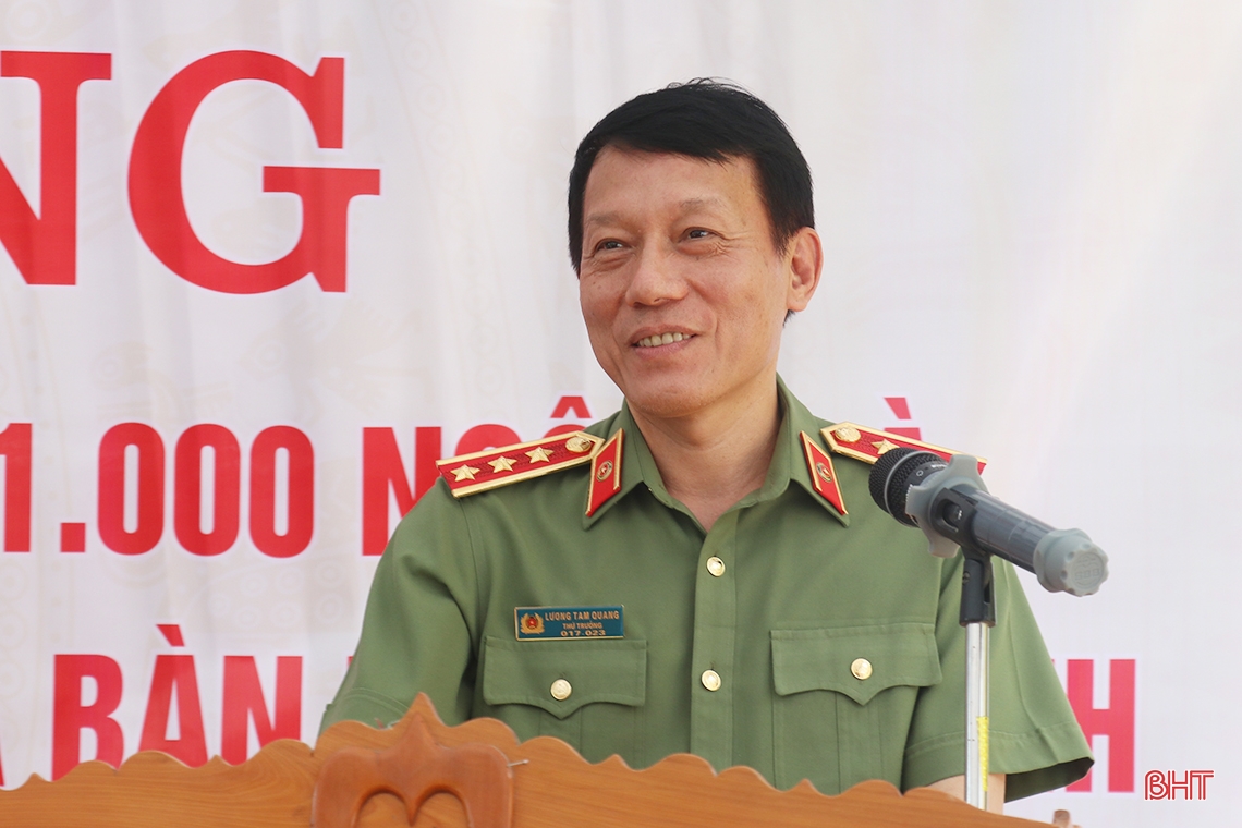 Bộ Công an hỗ trợ xây dựng 1.000 nhà ở cho người nghèo Hà Tĩnh