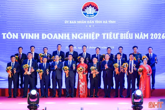 Hà Tĩnh tôn vinh 31 doanh nghiệp, doanh nhân tiêu biểu 
