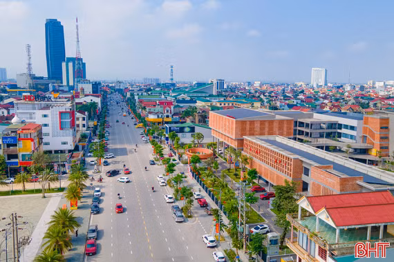 Thành Sen chuyển mình trong diện mạo đô thị mới