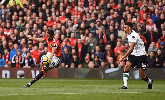 m u 2 1 liverpool rashford lap cu dup quy do giu vung ngoi nhi
