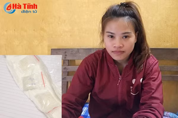 khoi to nu 9x mua hang da ve rao ban qua mang zalo