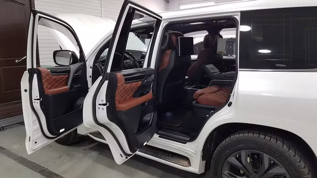 lexus lx570 super sport ban limousine 4 cho chao hang dai gia viet