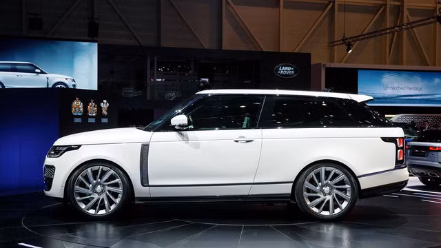chi tiet range rover hai cua hoan toan moi gia gan 300 000 usd