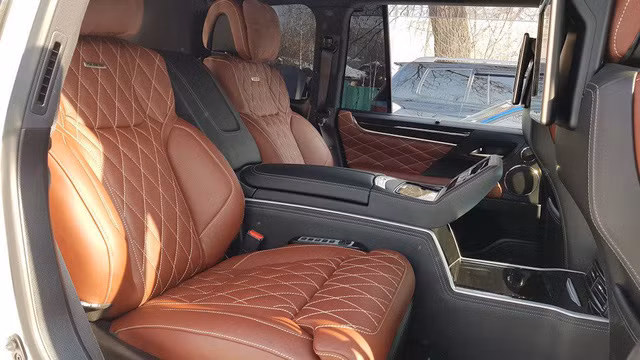 lexus lx570 super sport ban limousine 4 cho chao hang dai gia viet