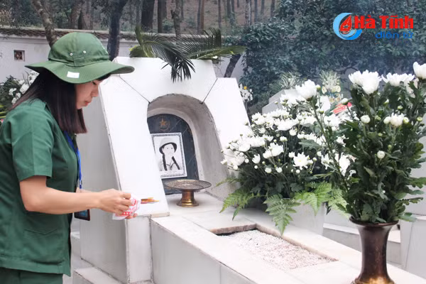 tham 10 doa hoa dong loc ngay quoc te phu nu