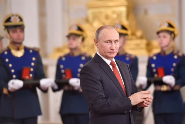 vu khi tai tranh cu cua tong thong putin truoc gio g