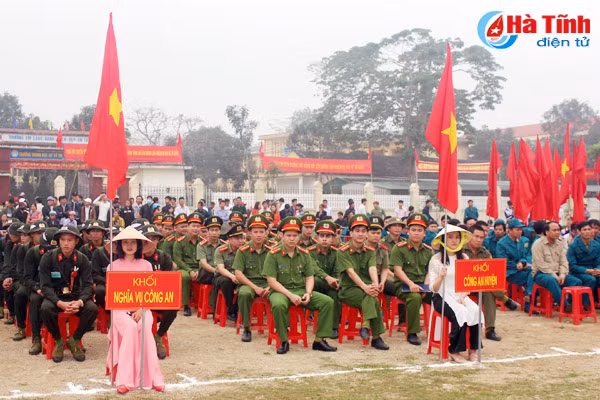 ha tinh tien 1 000 tan binh len duong lam nhiem vu