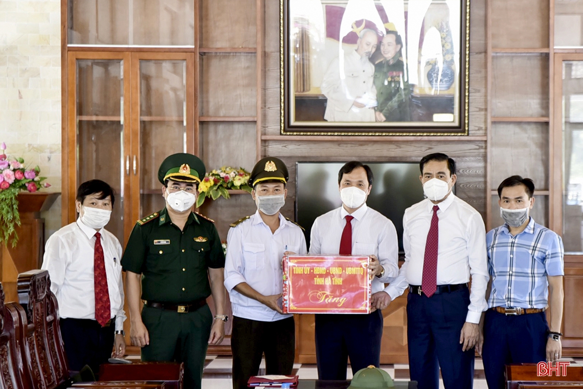 Lãnh đạo tỉnh Hà Tĩnh tri ân các anh hùng, liệt sỹ tại nghĩa trang quốc gia Trường Sơn, Đường 9