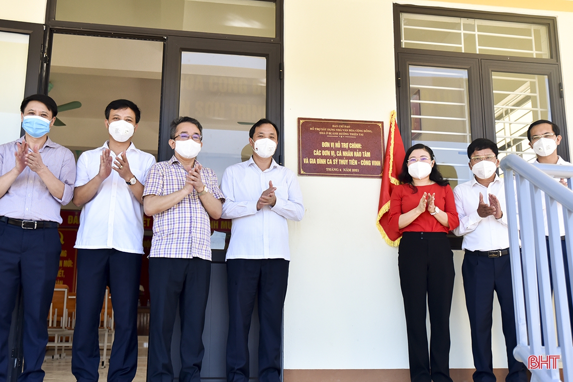 Bí thư Tỉnh ủy dự lễ khánh thành 2 nhà văn hóa cộng đồng kết hợp tránh bão, lũ ở Thạch Hà