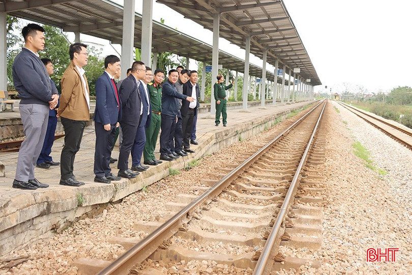 Trước đó, đoàn công tác khảo sát sơ bộ địa điểm quy hoạch Trung tâm Logistics trên địa bàn xã Đức Thọ.