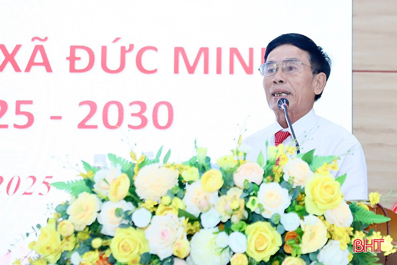 Ông Lê Đình Phúc - Ủy viên Ủy ban MTTQ - Phó chủ tịch Hội CCB xã Đức Minh trình bày tham luận với nội dung: "Phát huy vai trò của các tổ chức thành viên, đặc biệt là các hội, đoàn thể, trong trong các phong trào thi đua, công tác giám sát và phản biện xã hội trong việc thực hiện chủ trương, chính sách của Đảng và Nhà nước".