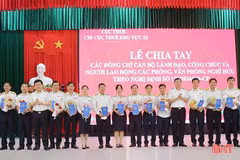 Chi cục Thuế khu vực XI có 229 cán bộ nghỉ hưu trước tuổi