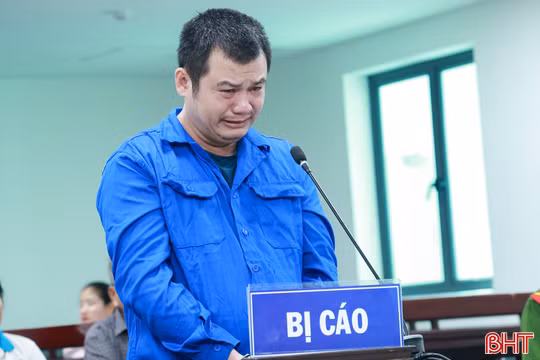 Tòa tuyên tổng hợp 8 năm 6 tháng tù đối với bị cáo chém em rể