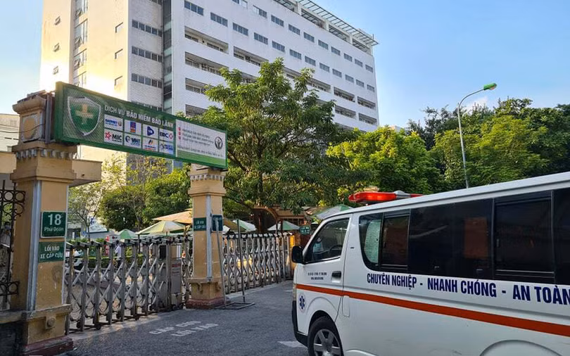 [KHẨN] Người đến Bệnh viện Việt Đức từ 15-30/9 cần liên hệ y tế ngay