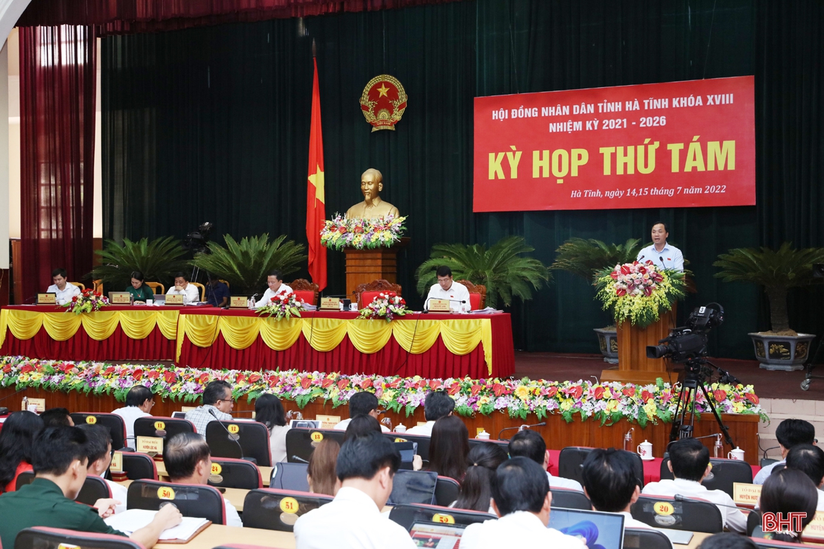 Bí thư Tỉnh ủy - Chủ tịch HĐND tỉnh: Việc trả lời chất vấn khá thẳng thắn!