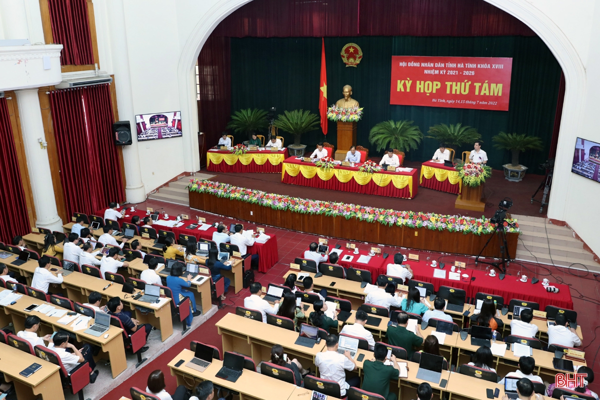 Chủ tịch HĐND tỉnh “xoay” nhiều sở, ngành các vấn đề cử tri Hà Tĩnh quan tâm