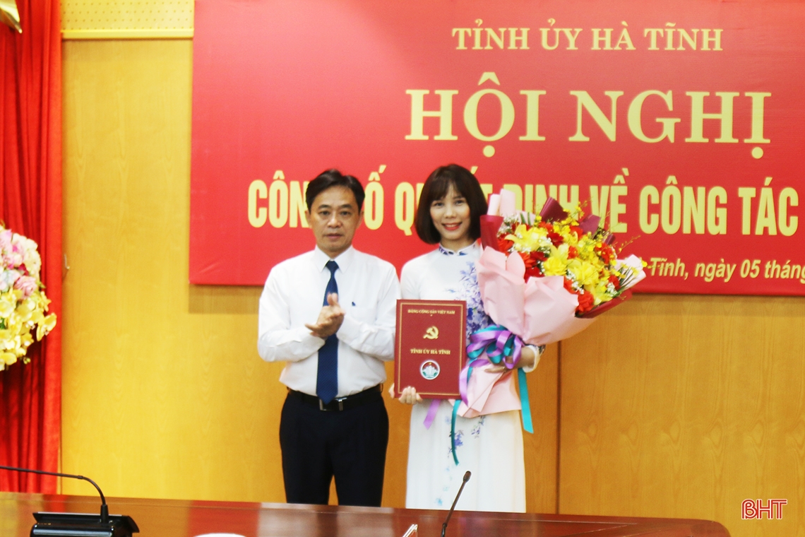 Công bố quyết định bổ nhiệm Phó Chánh Văn phòng Tỉnh ủy Hà Tĩnh