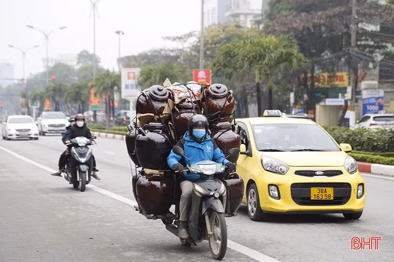Tết đến, bất an với xe chở hàng cồng kềnh!