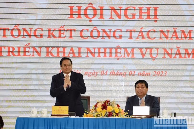 Tiếp tục tham mưu các giải pháp chiến lược phát triển kinh tế - xã hội