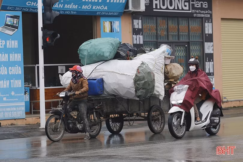 Tết đến, bất an với xe chở hàng cồng kềnh!
