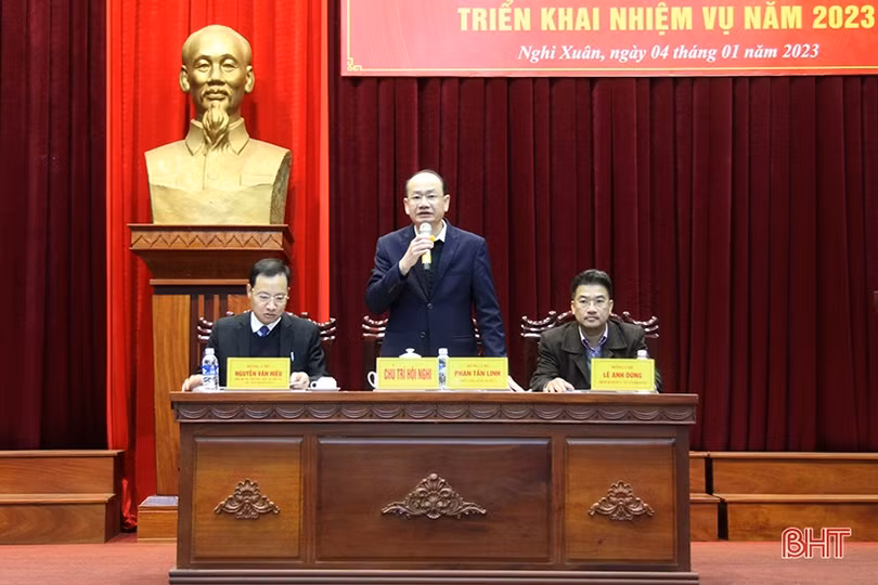 Tiếp tục đổi mới phương thức lãnh đạo của Đảng đối với hệ thống chính trị