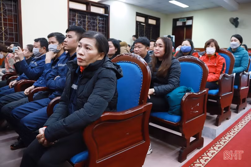 “Tết sum vầy - Xuân gắn kết” đến với người lao động ở Can Lộc, TX Kỳ Anh