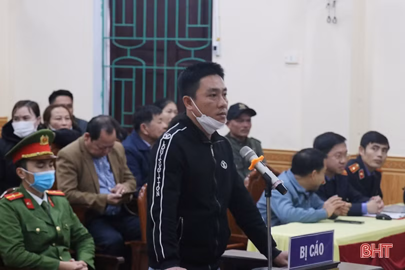 TAND thành phố Hà Tĩnh xét xử vụ án điểm về tàng trữ pháo nổ