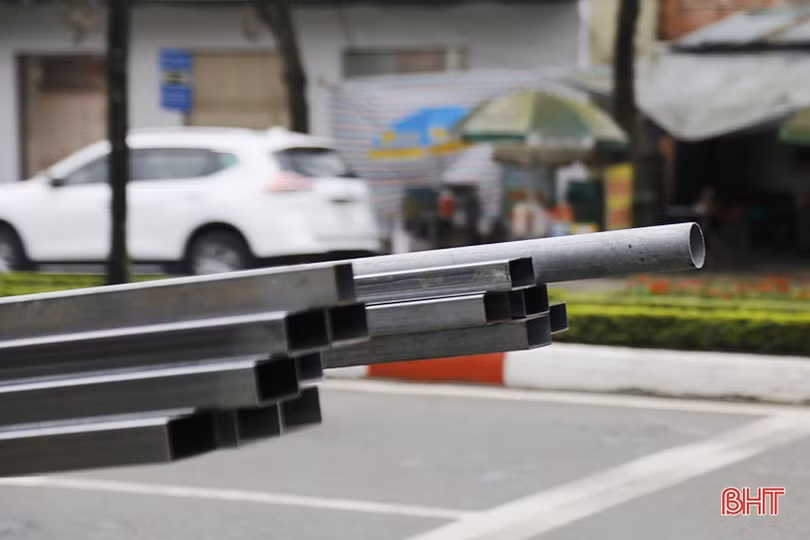 Tết đến, bất an với xe chở hàng cồng kềnh!