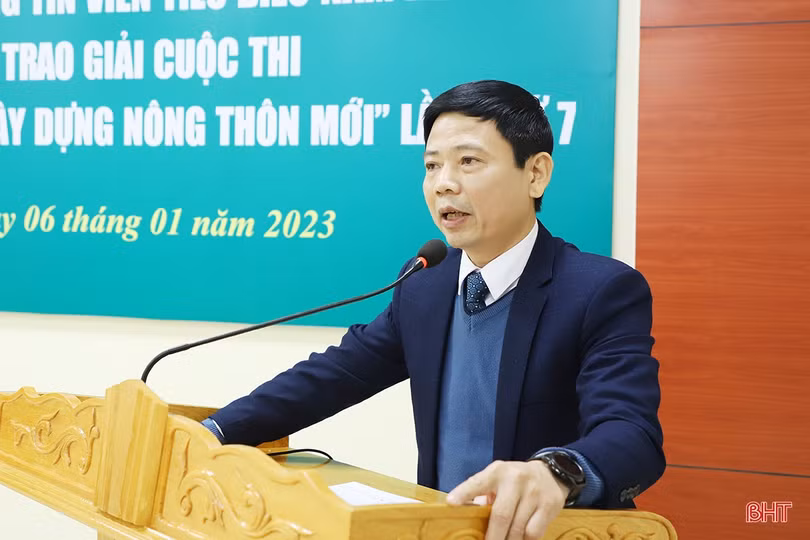 Báo Hà Tĩnh gặp mặt cộng tác viên tiêu biểu, trao giải Cuộc thi “Chung sức xây dựng nông thôn mới”