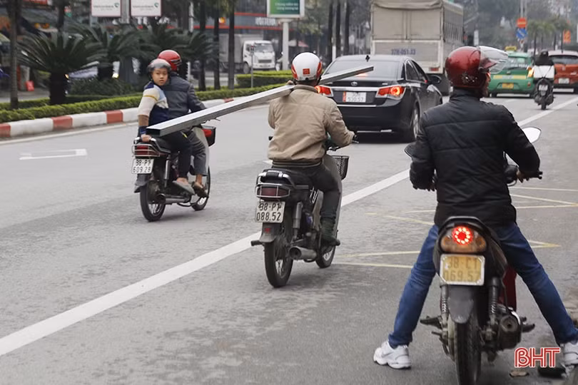 Tết đến, bất an với xe chở hàng cồng kềnh!