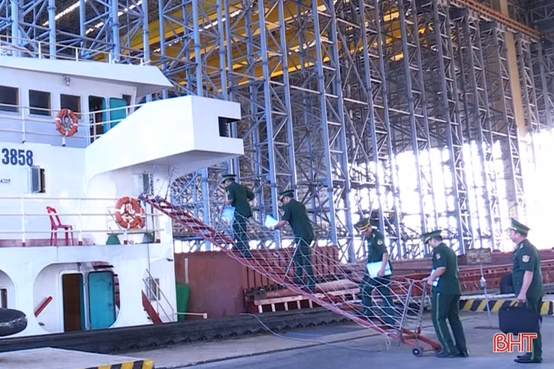 Đảm bảo an toàn, thông suốt cho các cửa khẩu Hà Tĩnh trong dịp tết