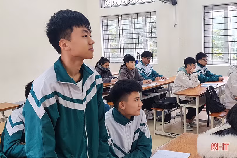 Nam sinh miền núi Hà Tĩnh chia sẻ bí quyết đạt IELTS 8.0