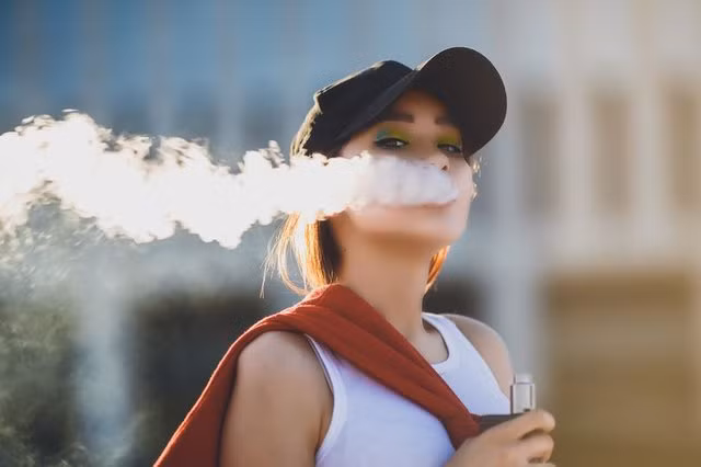 Chuyên gia giáo dục chỉ cách để con tránh xa thuốc lá điện tử