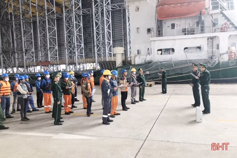 Lính quân hàm xanh Hà Tĩnh tích cực đưa Luật Biên phòng vào cuộc sống