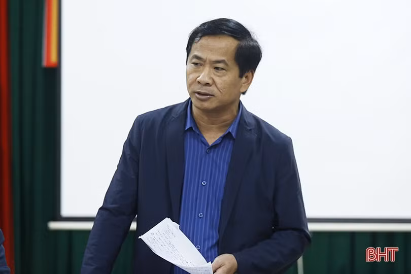 Đoàn ĐBQH Hà Tĩnh giám sát việc thực hiện các chính sách y tế cơ sở tại Can Lộc