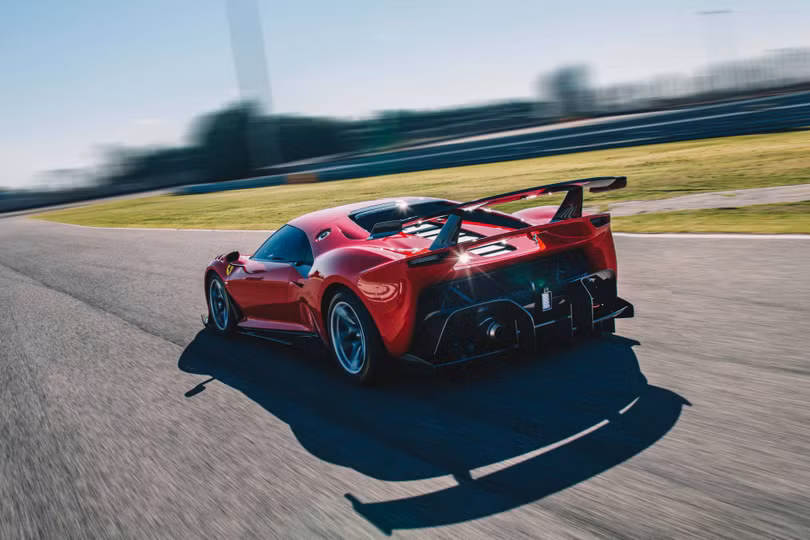 Ngắm siêu xe độc bản mất 4 năm để hoàn thành của Ferrari