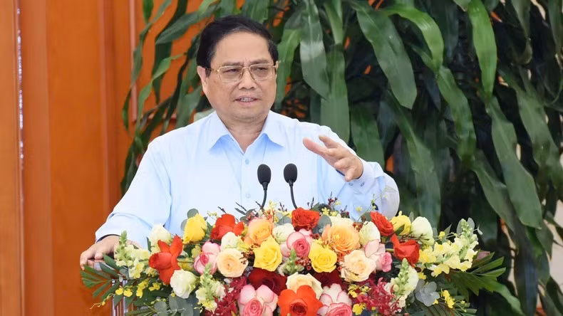 Thủ tướng Phạm Minh Chính phát biểu tiếp thu các ý kiến hoàn thiện Dự thảo văn kiện. (Ảnh: Trần Hải)