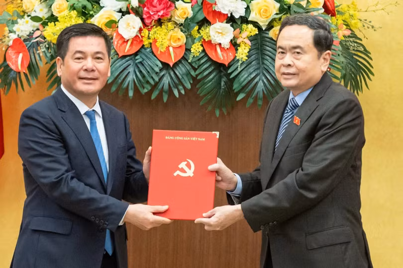 ngyuyen-hong-dien-cropped-176631.jpg