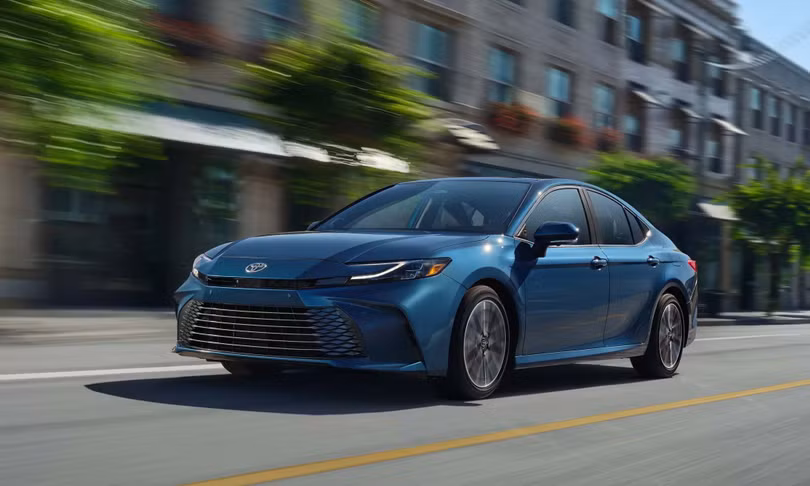 2025-Toyota-Camry-launch-00002-4051-1951-1725182761.jpg