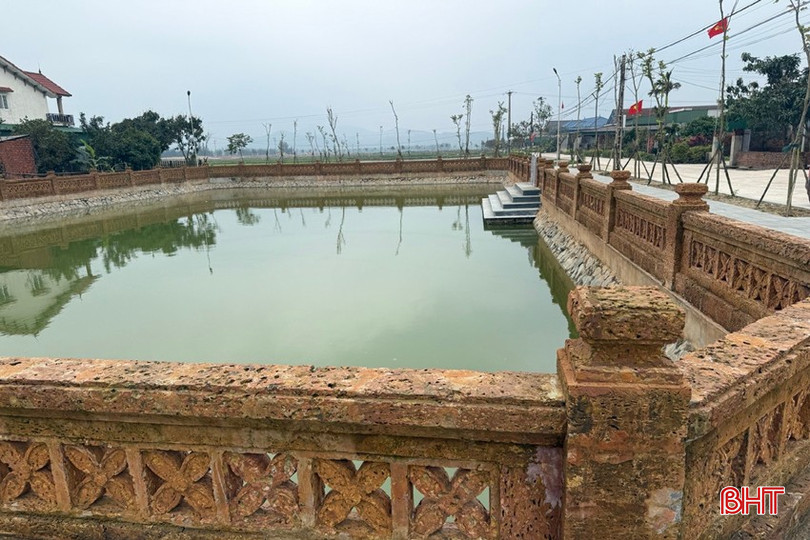 bqbht_br_gieng-lang-truoc-di-tich.jpg